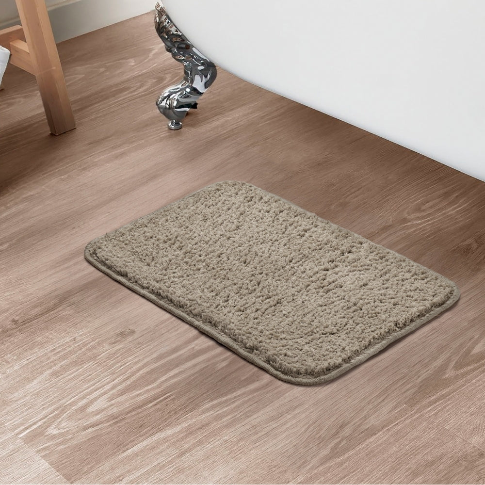 Plush Microfiber Solid Bathmat, Beige
