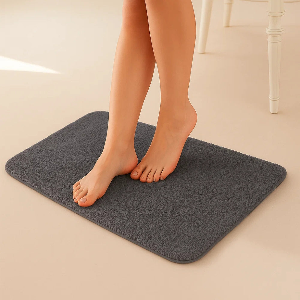 Plush Microfiber Solid Bathmat, Grey