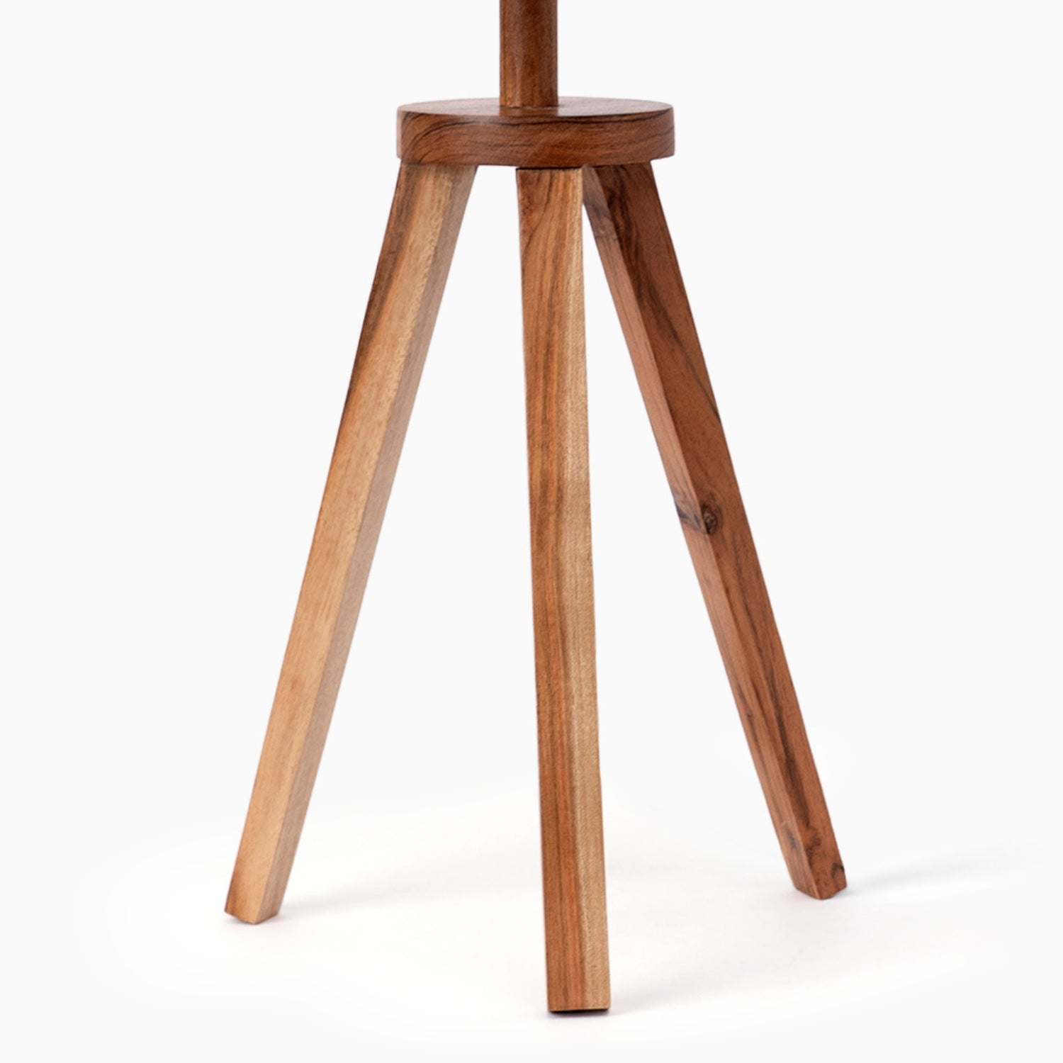 Lumen Tripod Table Lamp- Natural Wood