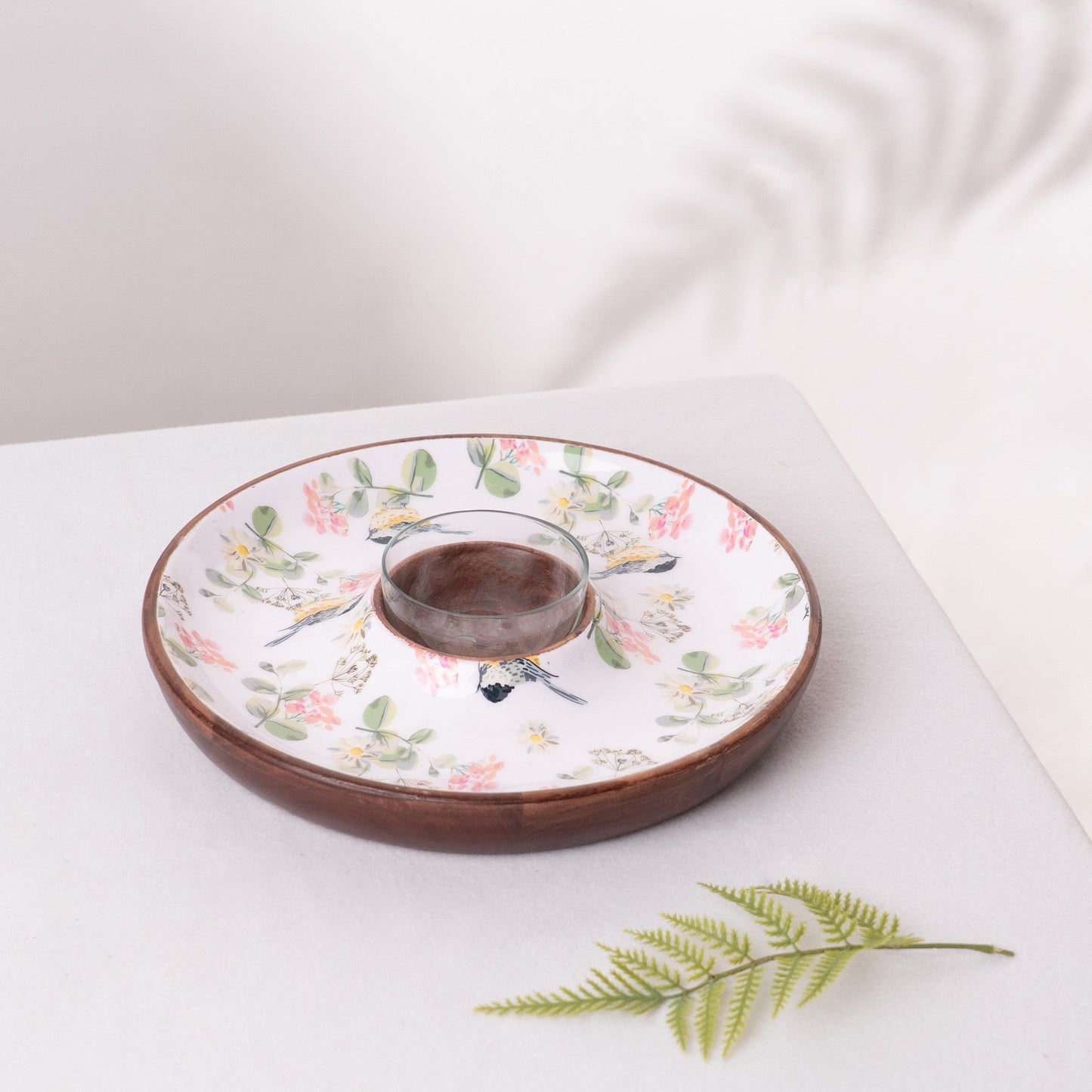 Winged Nest Chip & Dip Platter- Multicolour