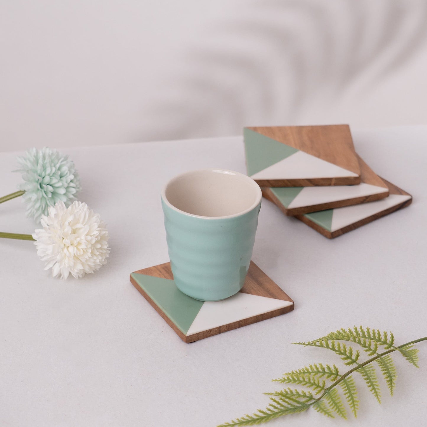 Earthline Coaster- White & Natural wood