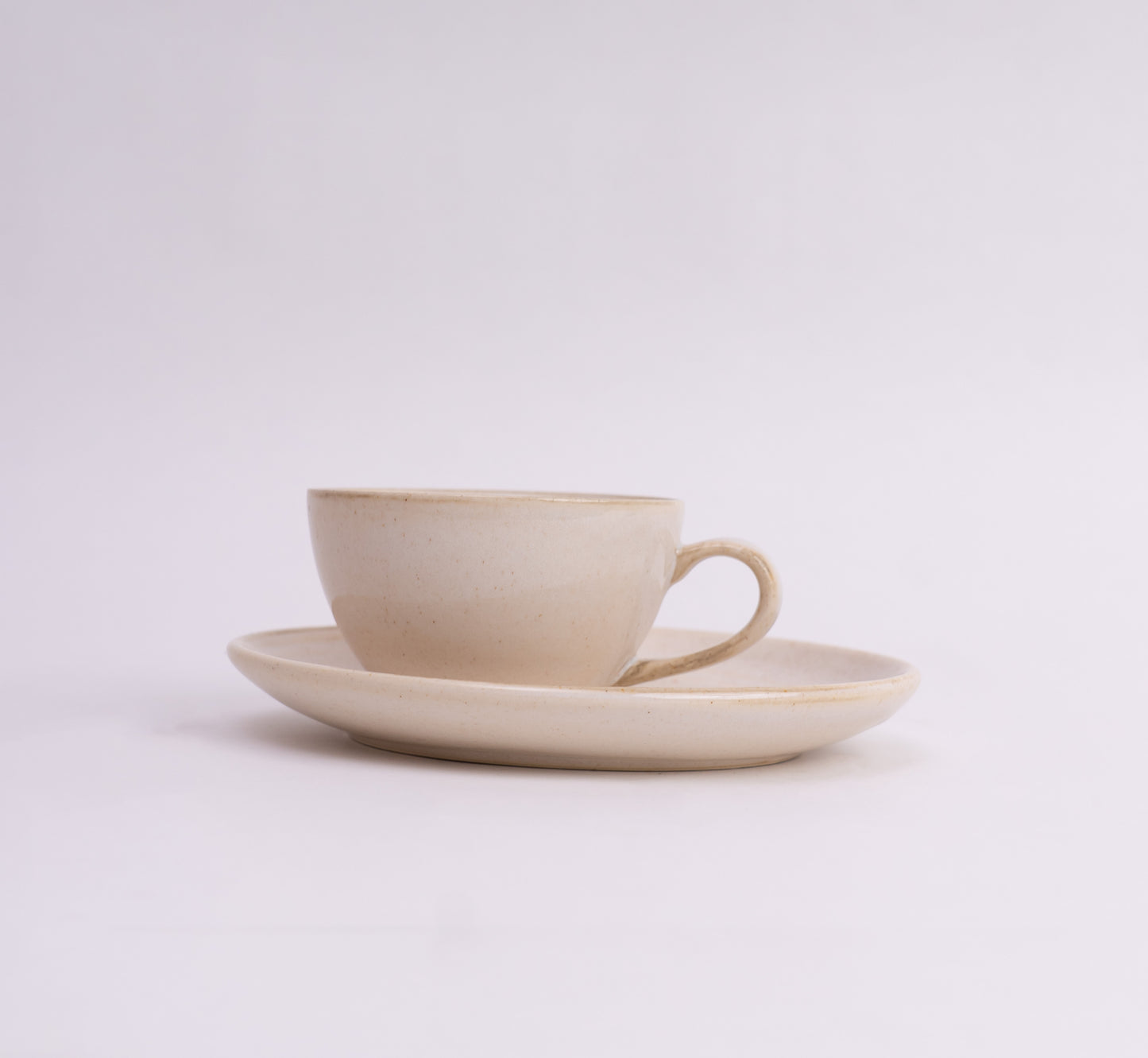 Vanilla Dust Cup & Saucer- Ivory
