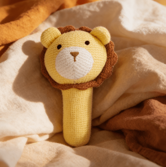 Rattle- Leo, Yellow - Toys | haus & kinder