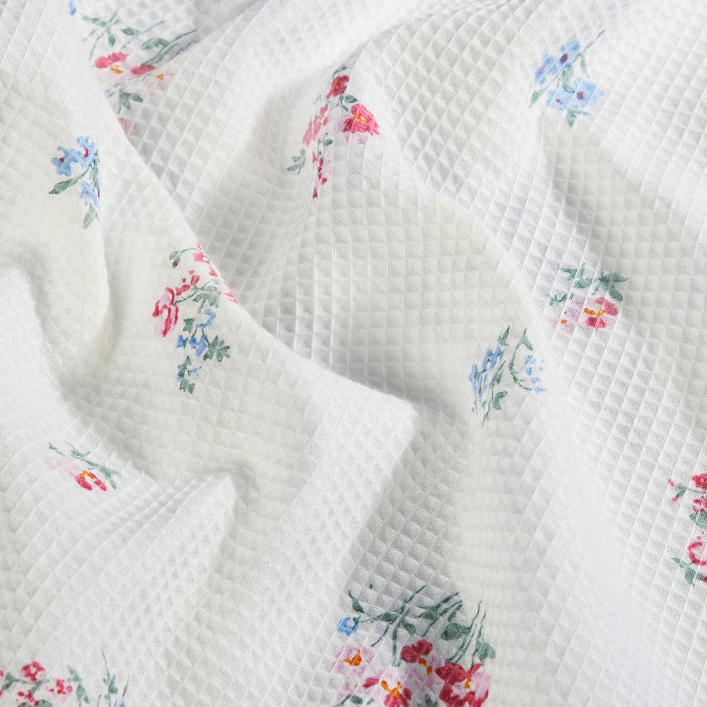 Regalia Waffle Floral Drift Bath Towel- White