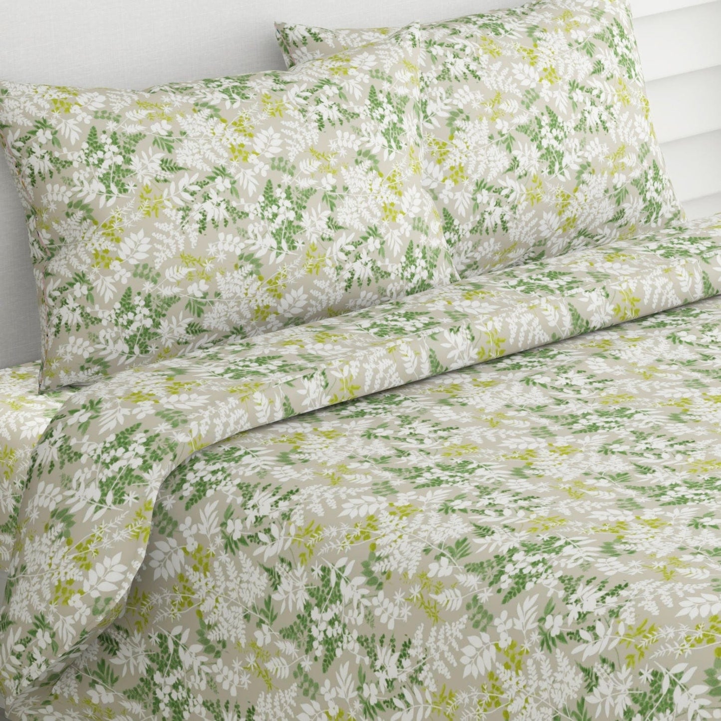 Green Leaves, 100% Cotton Double Size Bedsheet, 104 TC