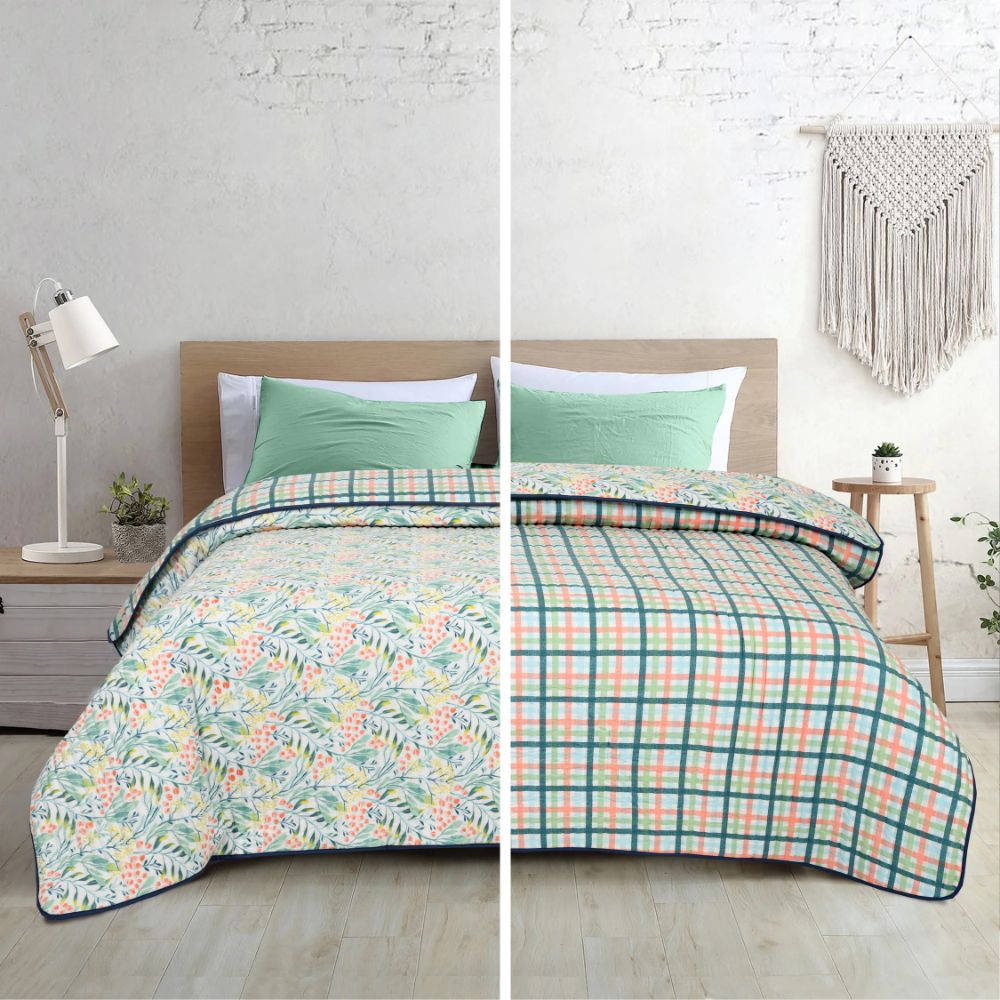 Digital Printed Ultra Soft Peach Finish Reversible Comforter, Spring Mint Bloom