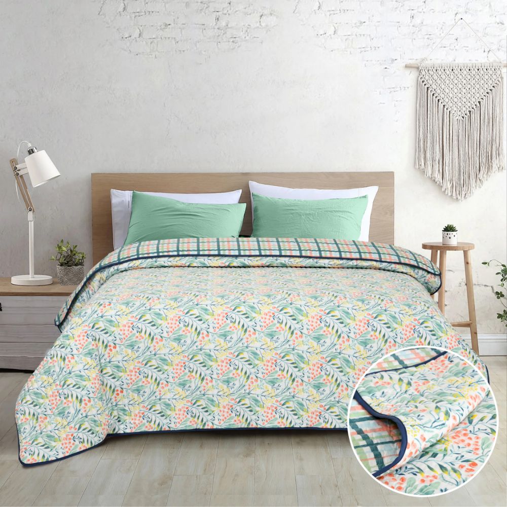 Digital Printed Ultra Soft Peach Finish Reversible Comforter, Spring Mint Bloom