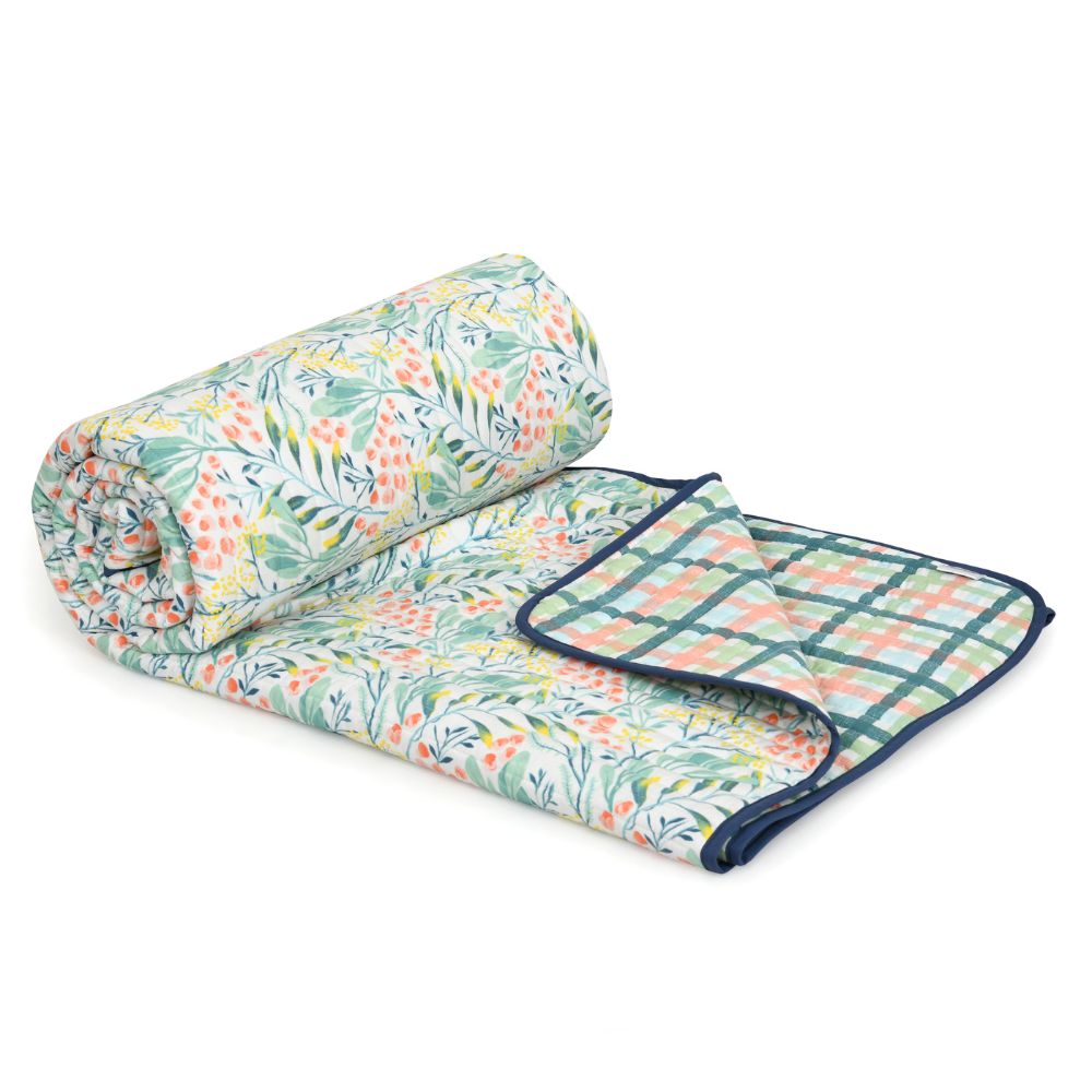 Digital Printed Ultra Soft Peach Finish Reversible Comforter, Spring Mint Bloom