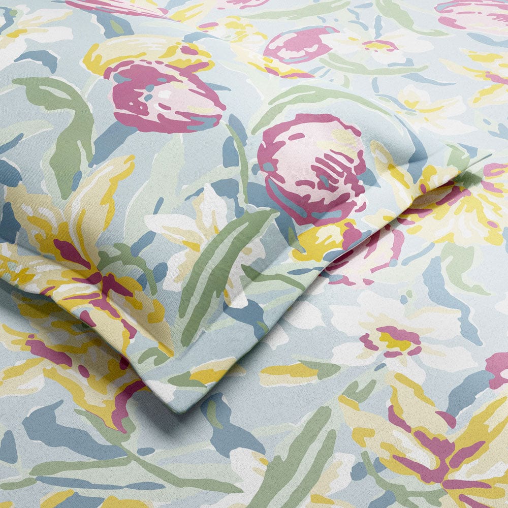 Tulip Meadow, 100% Cotton Double Size Bedsheet, 186 TC