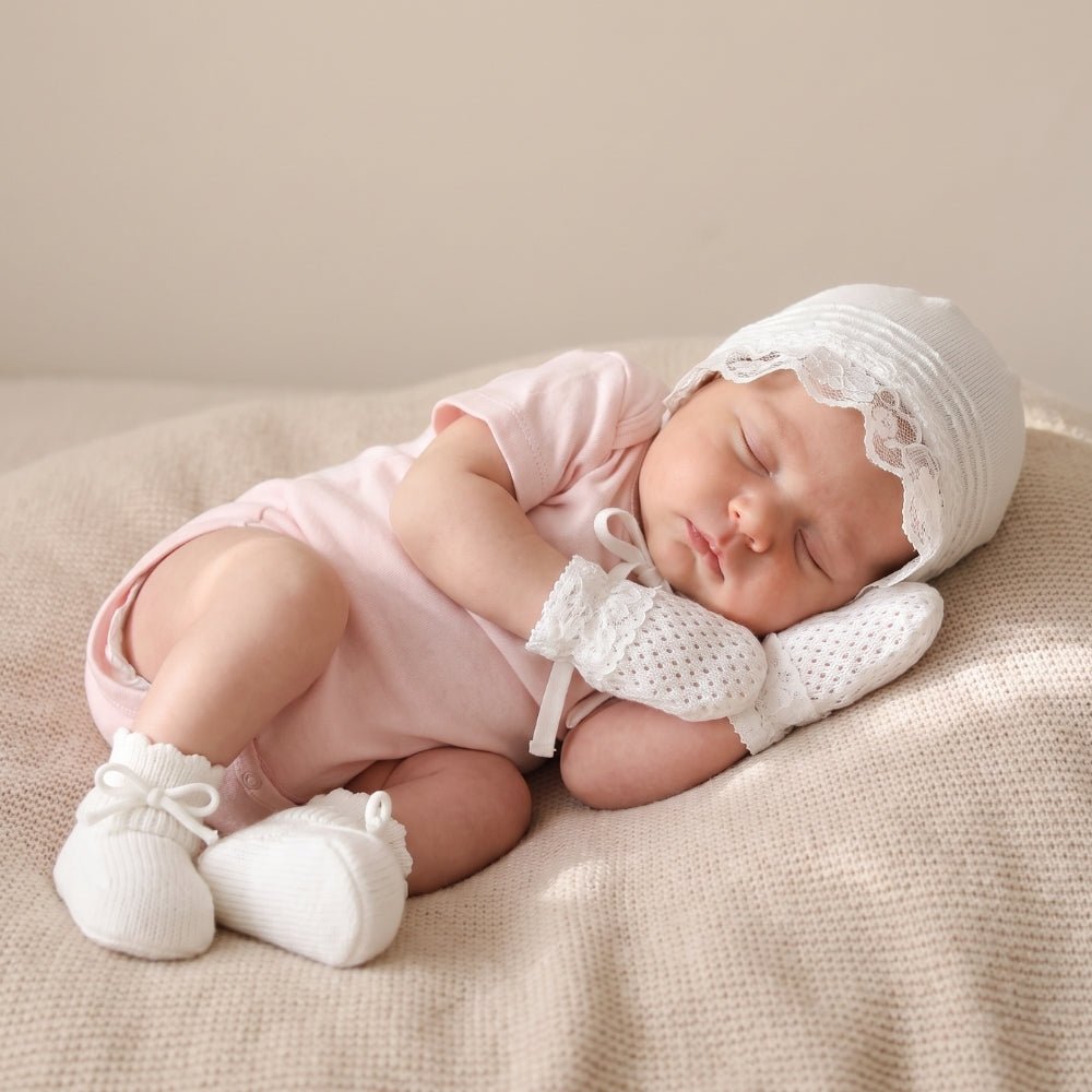 First Embrace Gift Box – Newborn Classic Edition (0–6M) - Gift Box | haus & kinder