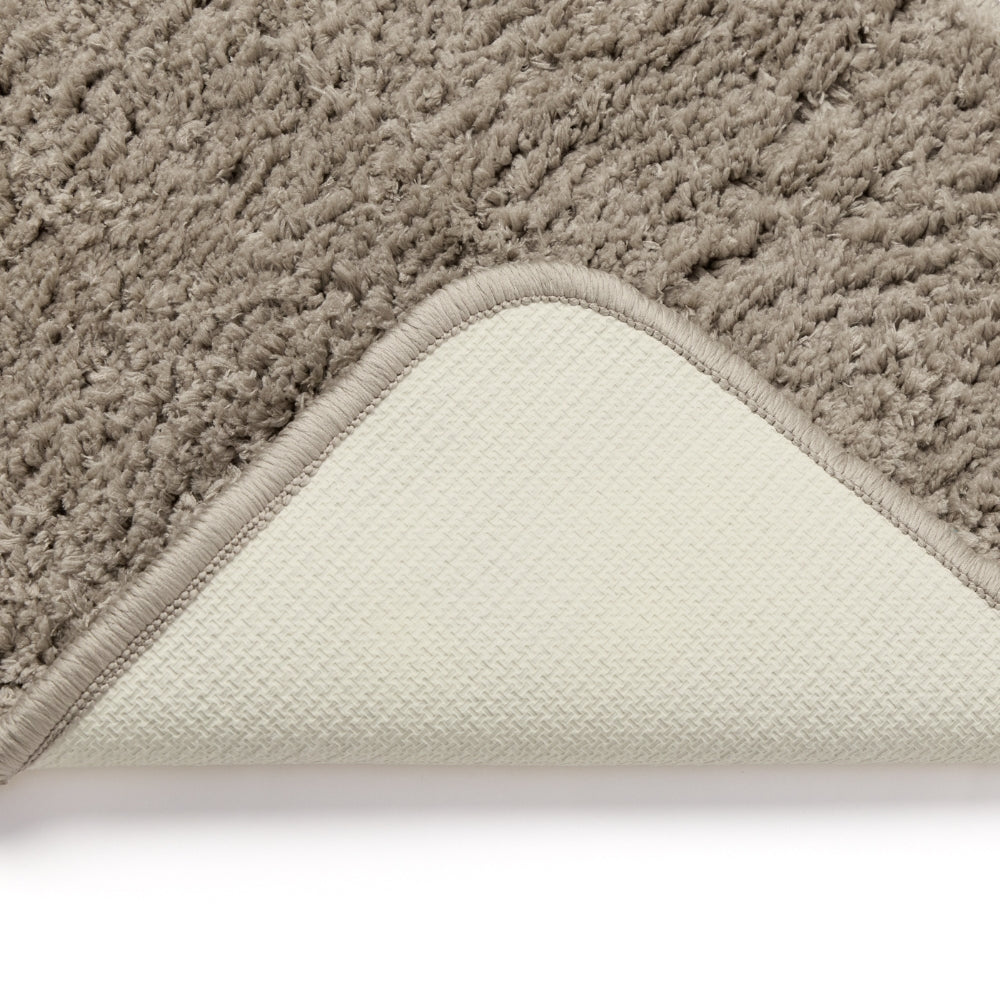 Plush Microfiber Solid Bathmat, Beige