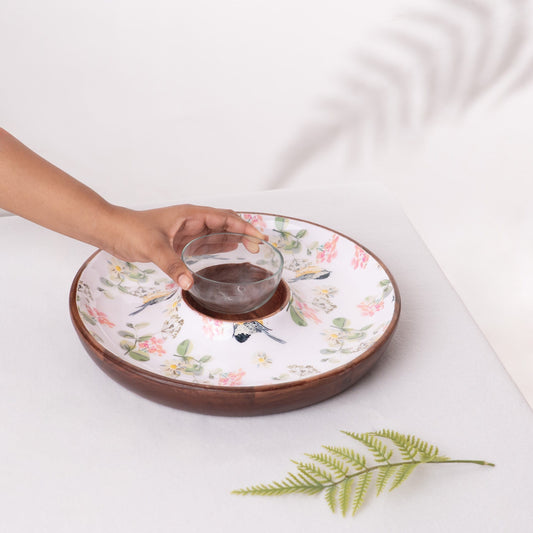 Winged Nest Chip & Dip Platter- Multicolour