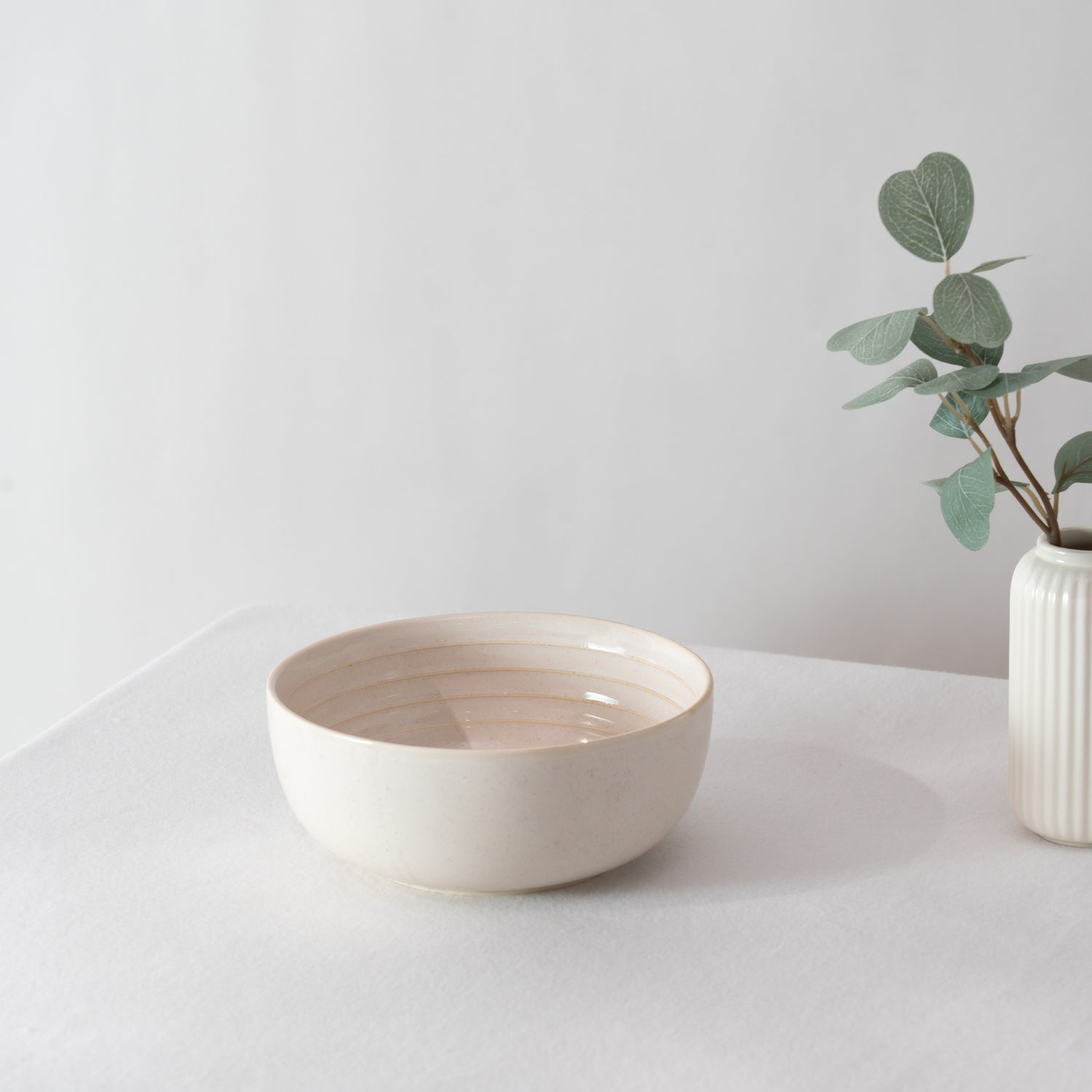 Vanilla Dust Serving bowl- Ivory