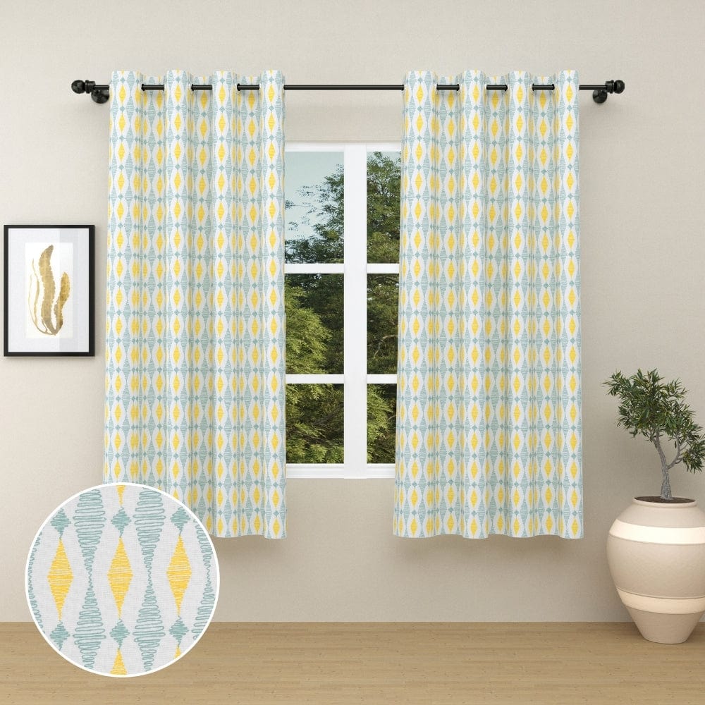 Prism Pattern Curtain Set