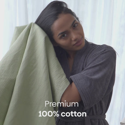 Honeycomb Maple Waffle Solid Bath Towel- Sage Green