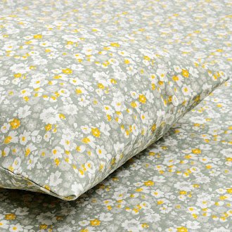 Silver Meadow Bloom Single Fitted Size Bedsheet, 186 TC