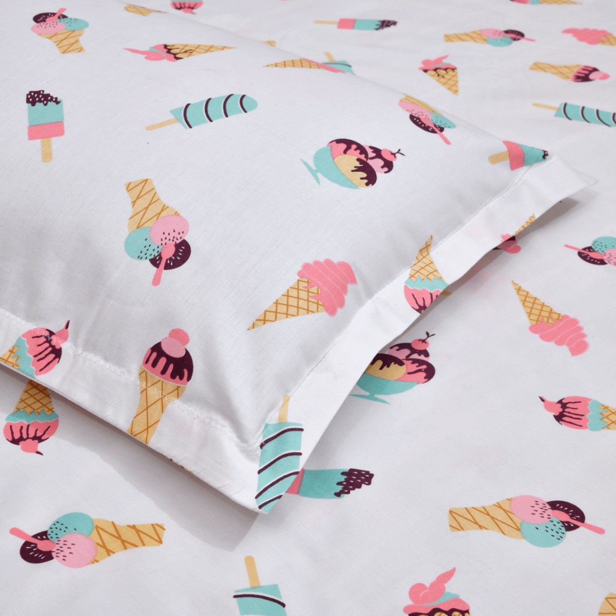Trendy Prints Single Bedsheet for Kids, Popsicles