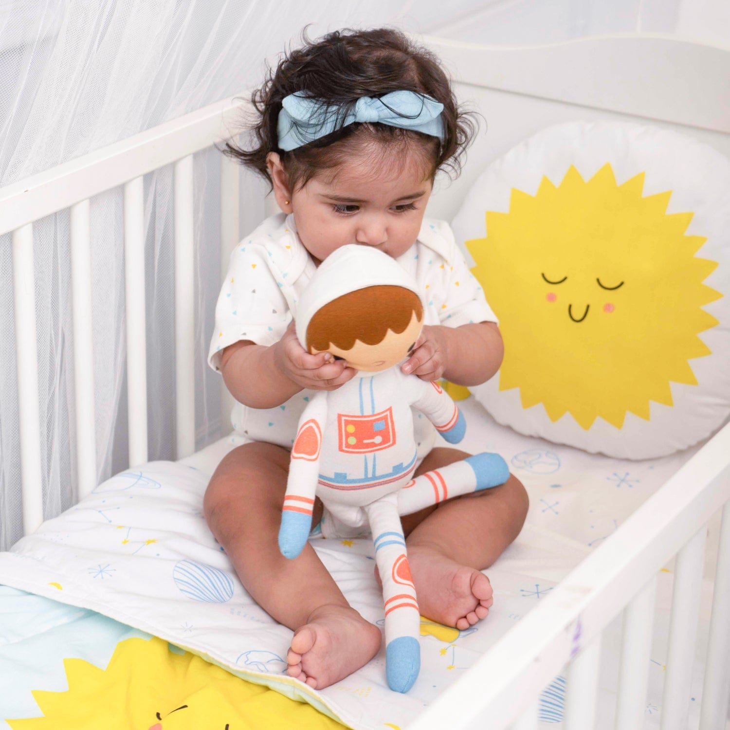 Spacewalk fleece blanket with Space Astronaut Toy, Pack of 2